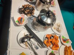 -领鲜活海鲜榴莲自助火锅(东门店)