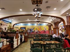 大堂-清真·玛丽亚新疆菜主题餐厅(浙江中路店)