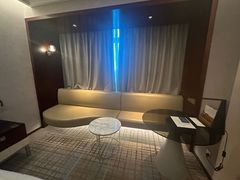 -上海龙之梦万丽酒店