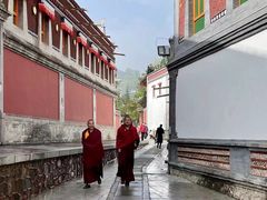 -塔尔寺游客服务中心