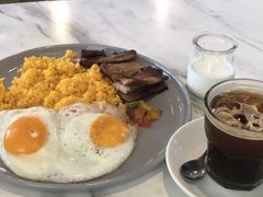 -The Sunny Side Cafe Station 1