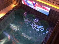 -浅深(世茂滨江精品店)