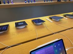 -Apple零售店(华贸购物中心店)