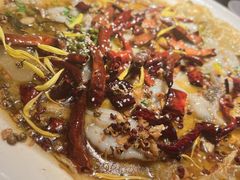-桂二老坛酸菜鱼(三街两巷店)