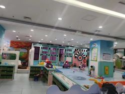 -孩子王童乐园(唐山万达广场店)