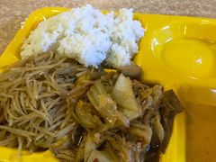 -一两饭川味素食餐厅