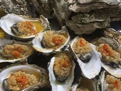 -蚝哥花姐湛江烤生蚝(美丽湾市场店)