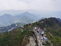 -罗田薄刀峰风景区