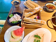 -同蛙阁美蛙鱼头火锅