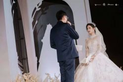 -Renee芮亦婚纱(原丽莎)