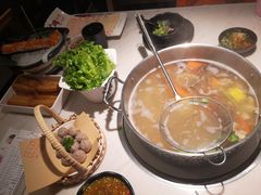 -左庭右院鲜牛肉火锅(浦江欢乐颂店)
