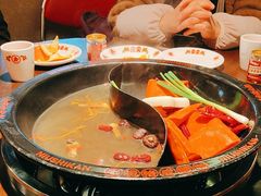 -牛市坎火锅(建设路店)