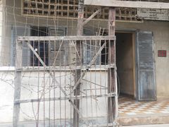 -吐斯廉屠杀博物馆