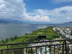 -大理洱海龙湾假日酒店