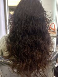 -镁连社·美联社