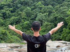 -半月岩风景旅游区