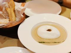 黑松露蘑菇汤-YUE·6·西式融合餐厅(外滩六号店)