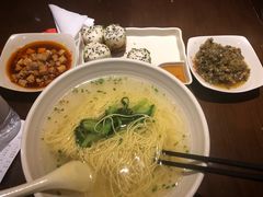 传统特色生煎-东泰祥生煎馆(陕西南路店)