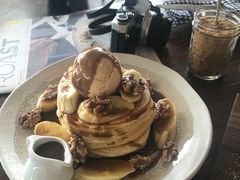 -ROAST coffee & eatery