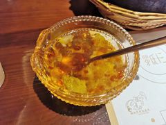 炖桃胶-罗氏十三活虾餐厅(光谷K11购物艺术中心店)