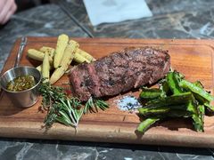 -LESCEDARS Brasserie Bistro香柏树
