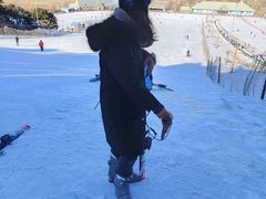 -十三陵雪世界滑雪场