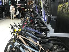 -迪卡侬(高新万达店)