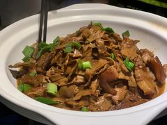 肉烧笋干锅-又见炊烟私房菜(敬亭路店)