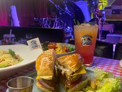 -鲨鱼美式餐厅酒吧Sharky