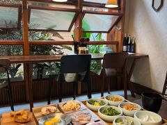 -银米·云南传统过桥米线(双廊黑金冠店)