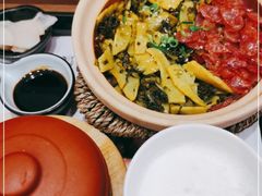-煲仔皇腊味煲仔饭(经四万达店)