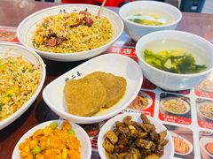 -扬二春炒饭(国庆路总店)