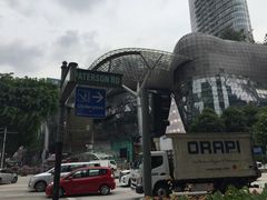 -爱雍·乌节