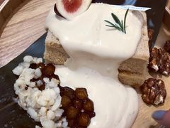 -半勺舒舒生日蛋糕店