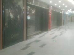 -港澳广场购物中心