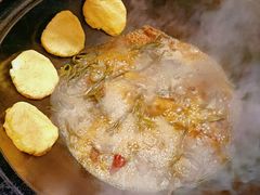 -锅老头海鲜铁锅炖