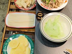 -超越炭火牛蛙火锅鸡(河东店)