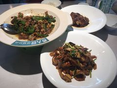 -费大厨辣椒炒肉(黄兴中心广场店)