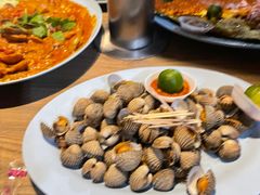 -东海岸人工湖美食村