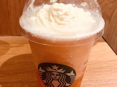 恋恋桃桃星冰乐-星巴克(西藏路店)