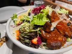 什菜沙拉配美式烤梅花猪排-打趸BTC·Breaktime cafe(北京路店)