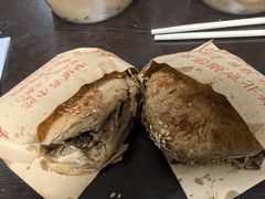 -洪峰浩老北京烧饼夹肉(角门路店)