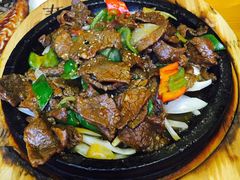 铁板牛肉-金达莱冷面百年石锅饭(宾馆胡同店)