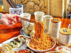 -李与白包子铺(桐梓林店)
