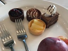 -上海滴水湖皇冠假日酒店