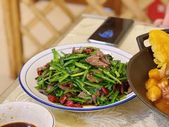 -鹤乡东北菜(崮山路店)