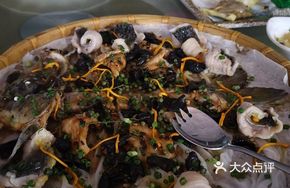 Bamboo Basket Sichuan Pepper Steamed Boneless Side Fish