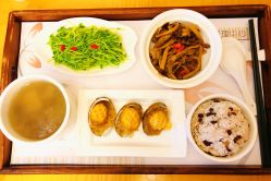 -莉泽月子中心(鹅潭汇店)