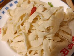 -喜悦小串丹东小黄牛海鲜烧烤大排档(民主广场店)