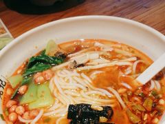 -湘人龙记老长沙米粉(鸟巢店)
